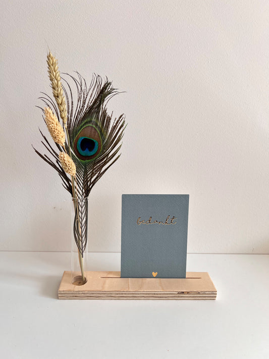 Droogbloemen pauwenveer met wenskaart
